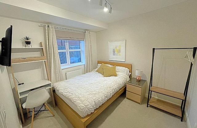 Cosy & Chic in great location near Loughborough Uni & East Midlands Airport