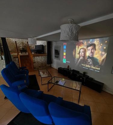 Cosy Ciné 8