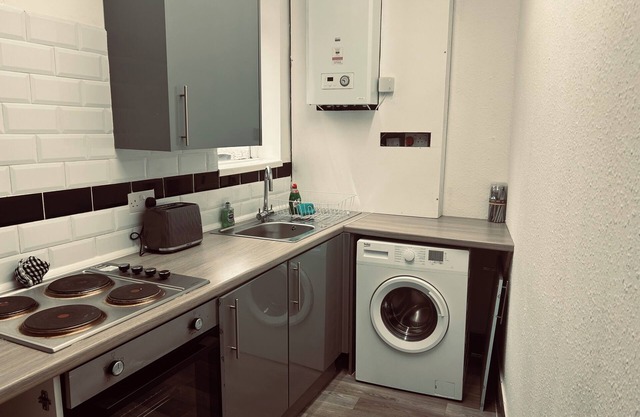 Cosy Countryside Retreat @ 279 County Road, 15 minutes walk from Everton Stadium