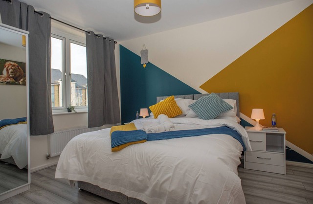 Cosy entire home|Free Parking|Contractors|Near Station/ A2/ M25