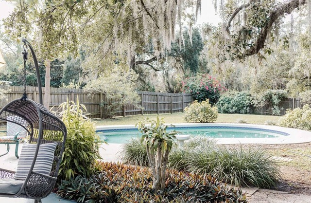 Cosy-Heated Pool cottage in Sarasota
