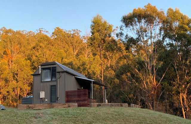 Cosy Luxurious Tiny House Hunter Valley - Neudorf Country Retreat