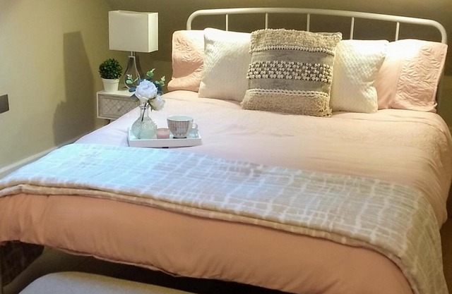 Cosy Modern One Bedroom in Hammersmith