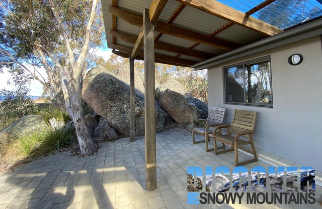 Cosy Mountain Retreat off Alpine Way