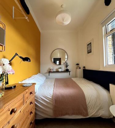 Cosy room with private bathroom
