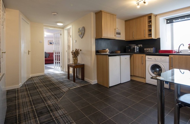 Cosy Rural Cottage in the Highlands, on the NC500, near Wick