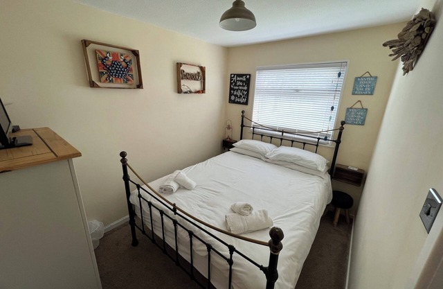 Cosy Self-Catering Chalet in Beautiful South Devon