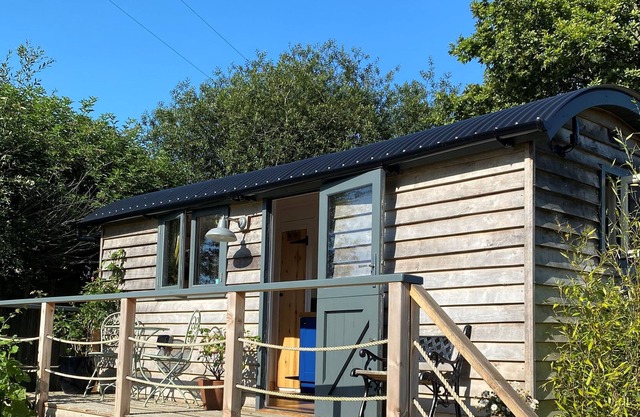Cosy Shepherds Hut