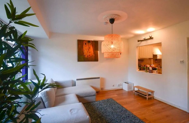 Studio confortable près de la gare de Reading West
