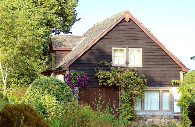 Confortable, chalet de style traditionnel - pour deux chambres voir notre autre liste