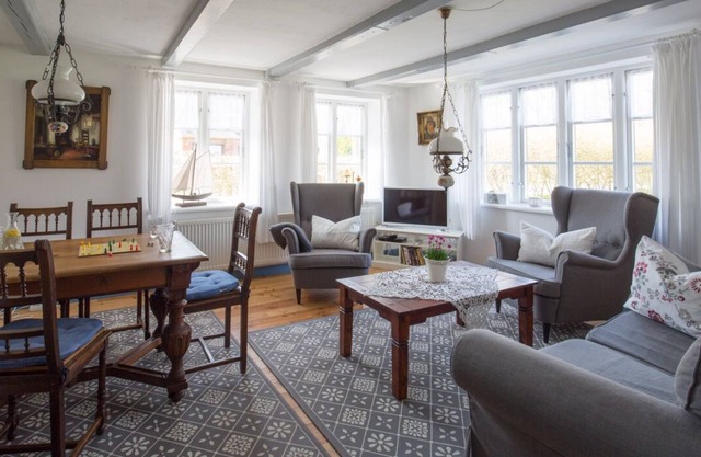 Cosy, well-equipped apartment in the thatched house