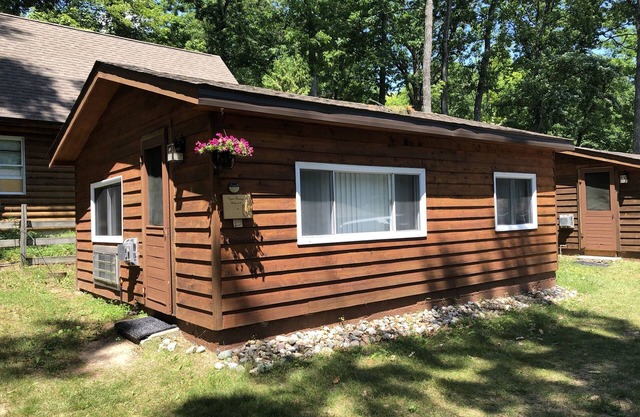 Cabine 2 au Lake Cabin Resort