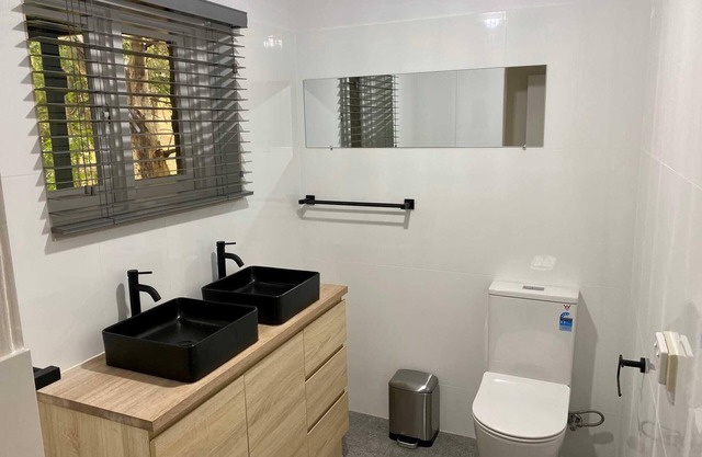 Cottage - 3 Bedrooms & 2-bathroom Cottage