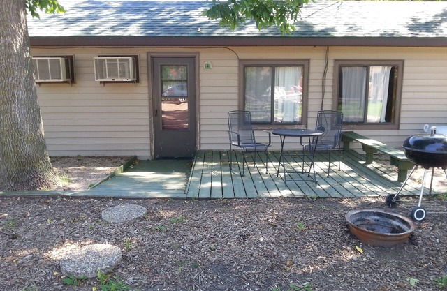 Le chalet 4 est idéal pour les réunions de famille et la pêche sur le lac Osakis!