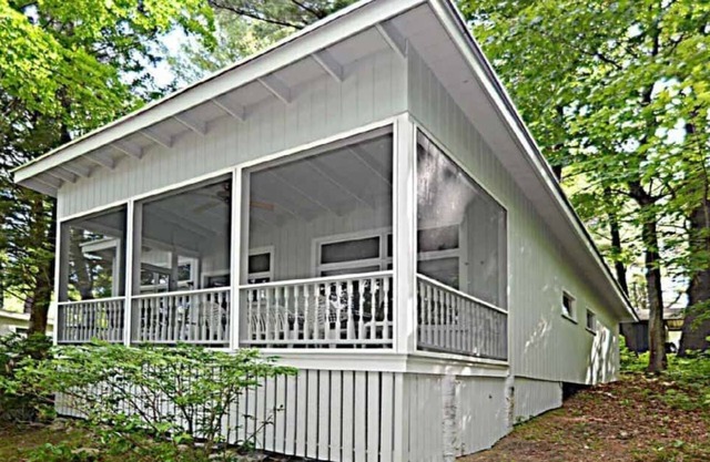 Cottage 5--Piping Rock Resort