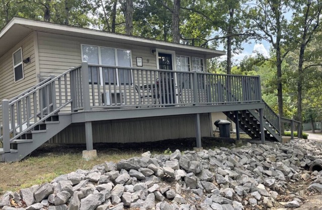 Cottage 9 · Lakeview cottage on Kentucky Lake - Sleeps 4 - Pet Friendly!