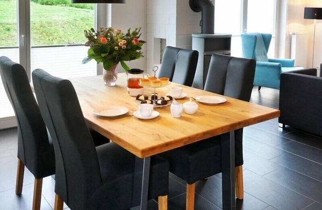 Cottage près de la plage, cheminée, sauna, bain à remous, Wi-Fi incl.