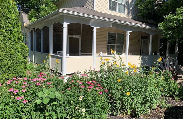 Cottage construit sur mesure par le propriétaire et voiturette de golf pour 4 personnes incluse