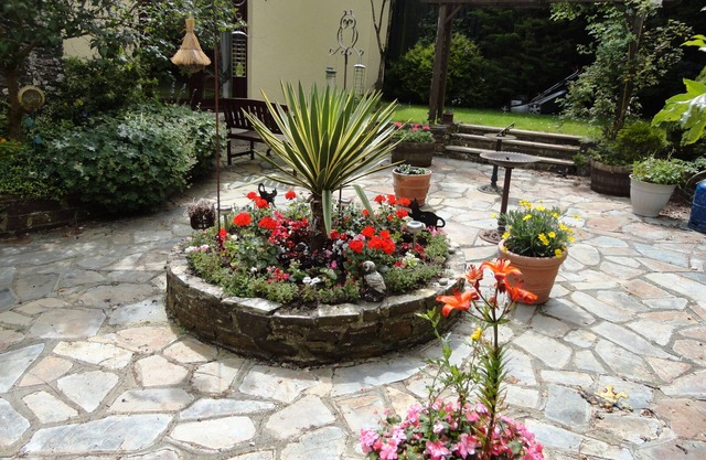 Cottage-Salle de bain et douche-Vue sur Jardin-Frankaborough