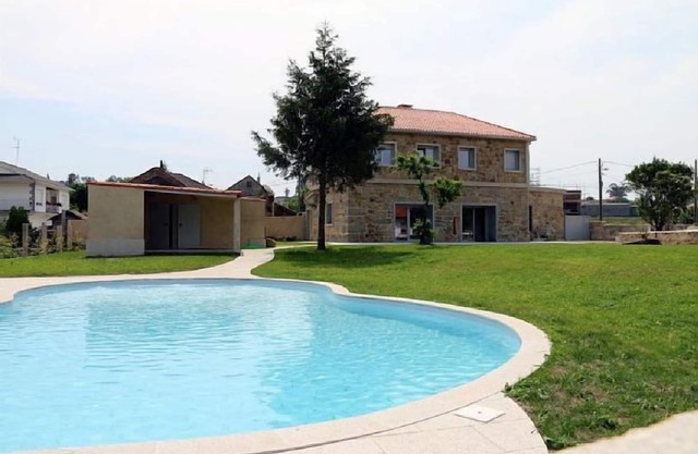 CASA A FINQUIÑA POUR 12 PERSONNES