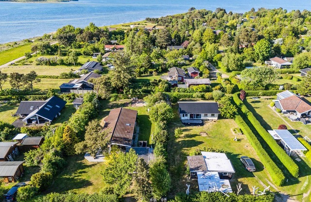 Cottage holiday with peace, nature and beach