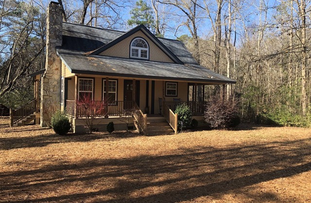 Cottage / House 40 minutes EZ Drive To Master Golf Tournament