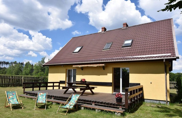 Cottage dans un endroit calme au bord du lac Mausz, Parchowo en Cachoubie