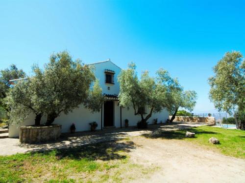 Cottage in Antequera with Pool near El Torcal