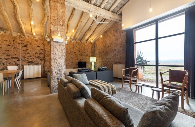Cottage rustique à Fraga avec jardin privé