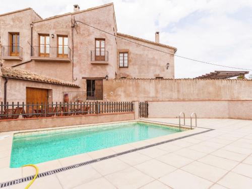 Cottage in Maians with Sea View & Pool