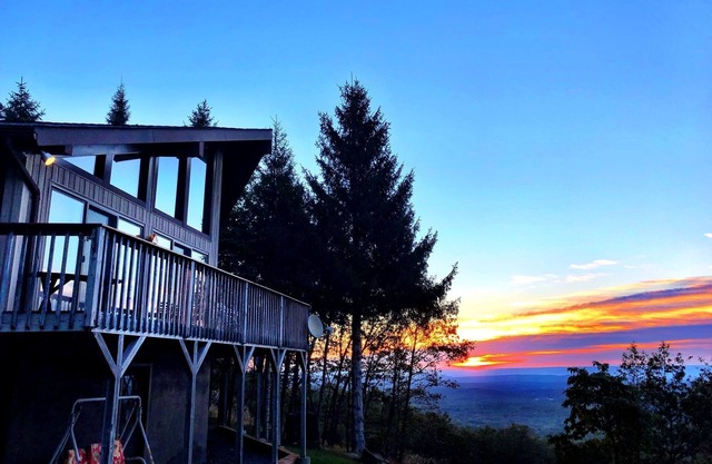 Chalet dans le ciel au coeur des Poconos