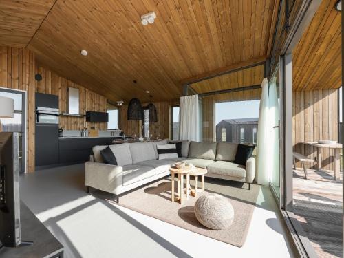 Cottage in Wissenkerke near Nature Reserve, cleaning included