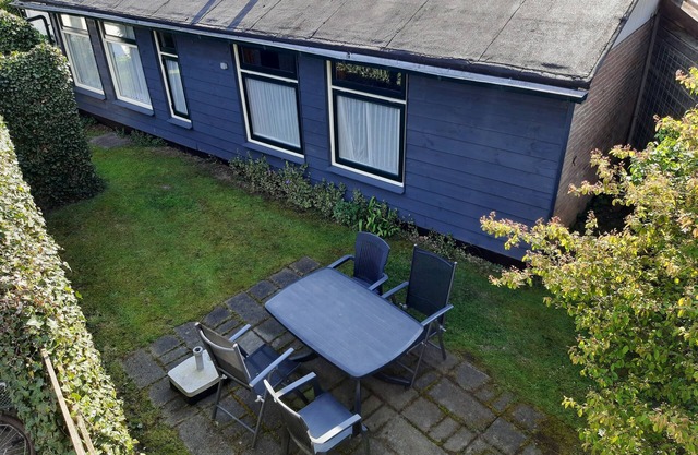 Cottage near dunes, beach and restaurants.