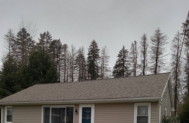 Cottage near edinboro lake on walnut street