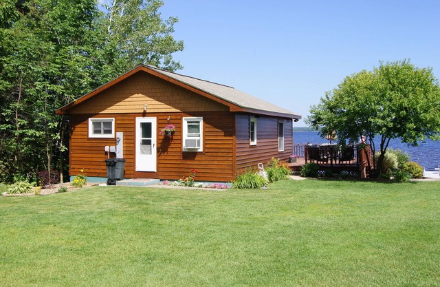 Chalet sur le lac Portage; Près de Mtu; Nature / pistes cyclables; Motoneige