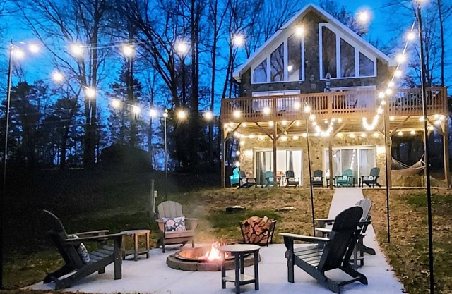 Belle maison sur le lac sur une crique isolée! Paddleboards / Kayaks, Chiens considérés