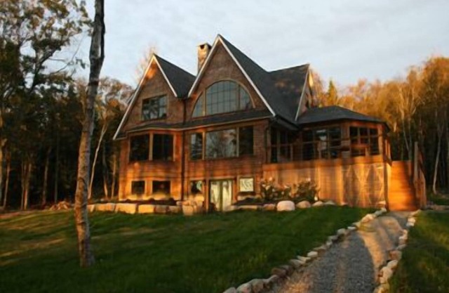 Cottage sur la rive