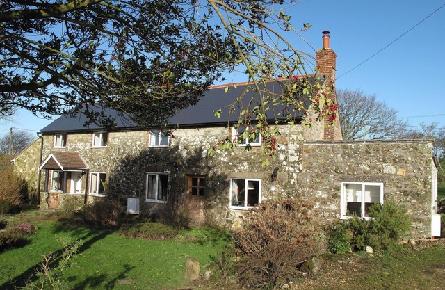 Cottage situé dans la campagne vallonnée
