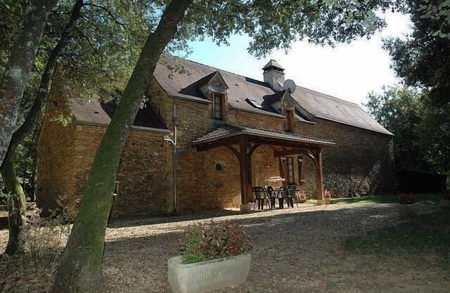 GITE***avec piscine proche de SARLAT ,DORDOGNE PERIGORD NOIR