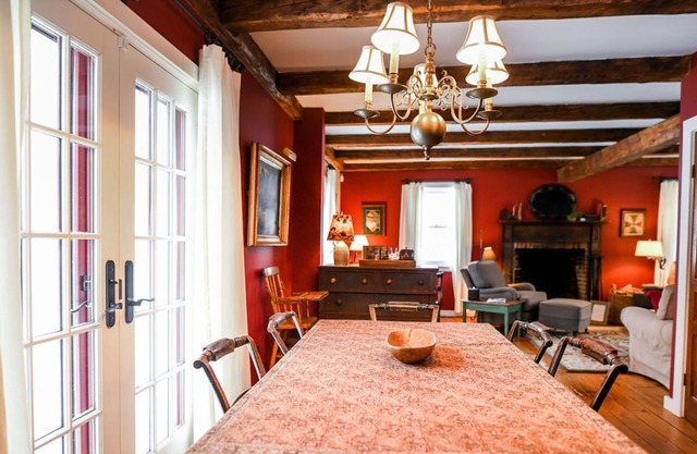 Maison de campagne avec promenades pour vos chiens remplie d'antiquités et de charme du Vermont