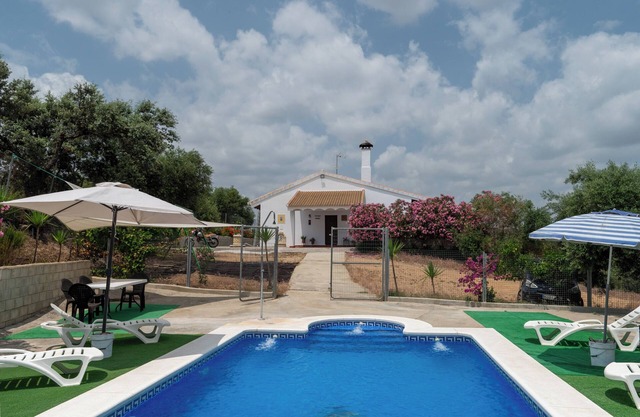 Maison de campagne "Casa Rural Villa Mara" avec vue sur les montagnes, Wi-Fi et climatisation