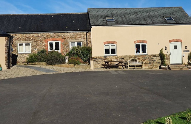 Country Barn With Private Garden & Games Room! Fantastic for Families or Groups