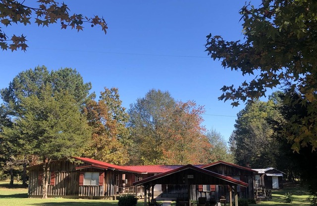 Country/Cabin Style Home-Idea for the Outdoor Adventures