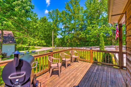 Country Cottage Less Than 3 Mi to Dale Hollow Lake!