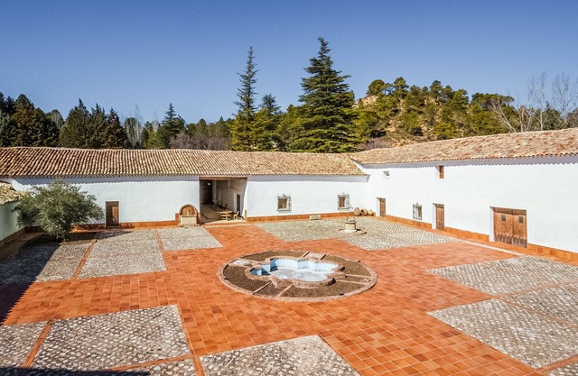 Maison de campagne à côté de la rivière Jucar