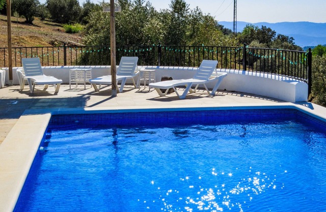 Maison de campagne - 3 chambres, vue imprenable, WIFI et grande piscine
