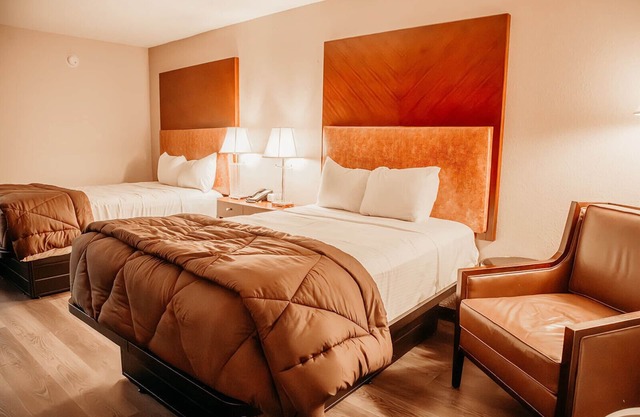 Country Garden & Suites