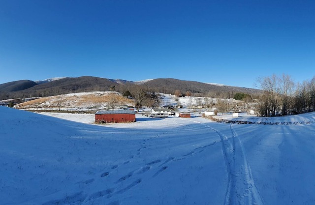 Brumley View - Country home between Abingdon and Lebanon