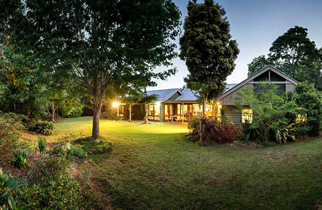 Country Homestead situé dans la forêt tropicale