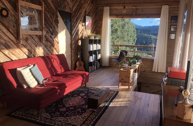 Maison de campagne 2 étages, vue imprenable et hydro